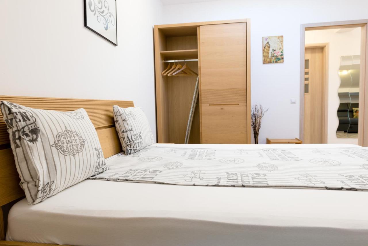 Romexpo Apartment Luxury - Aproape De Centru Si Parc Herastrau! Bucarest Esterno foto