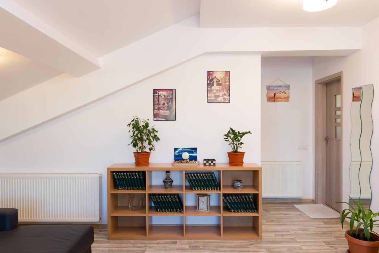 Romexpo Apartment Luxury - Aproape De Centru Si Parc Herastrau! Bucarest Esterno foto